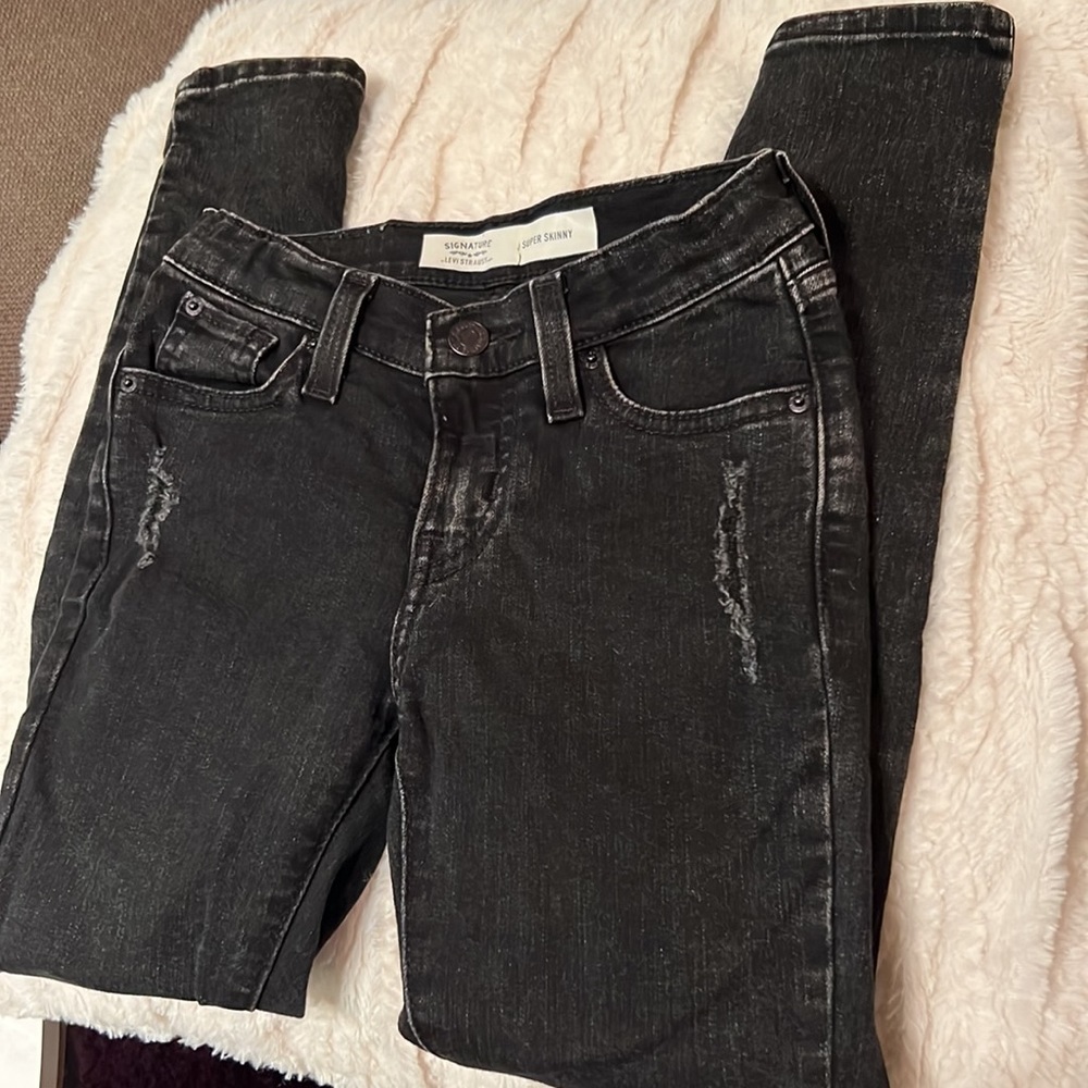 Levi Strauss signature black denim super skinny jeans distressed pants 8 girls​​ - Picture 3 of 13